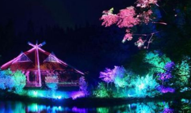 創(chuàng)新推出“VR+政務(wù)服務(wù)”、“VR+智慧安防”